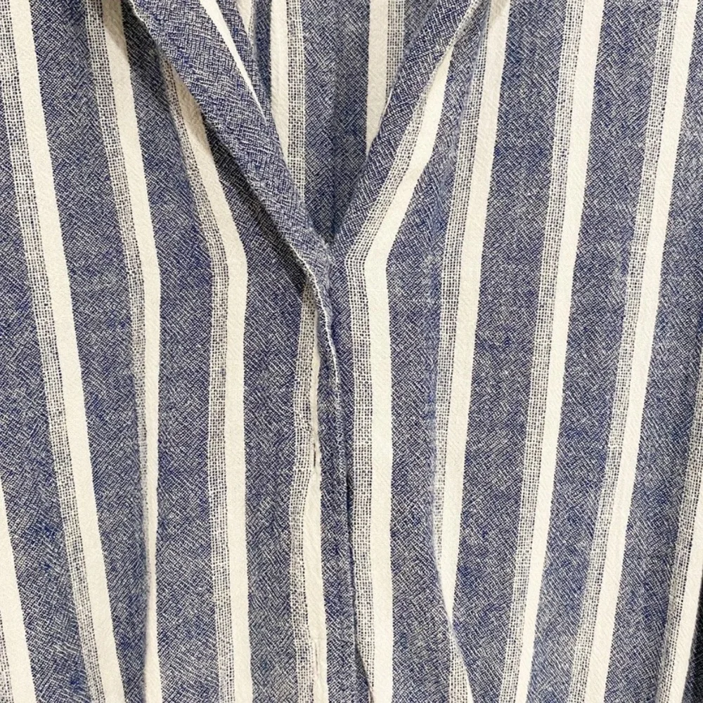 LOFT | Striped Button Sleeveless Romper
Linen Blue White - Picture 5 of 6